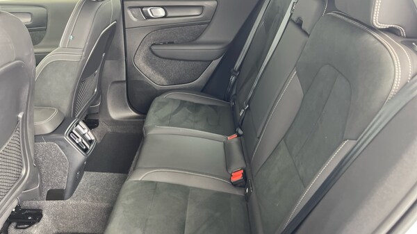 Used Volvo XC40 2025 for sale - 75641113: Photo 30