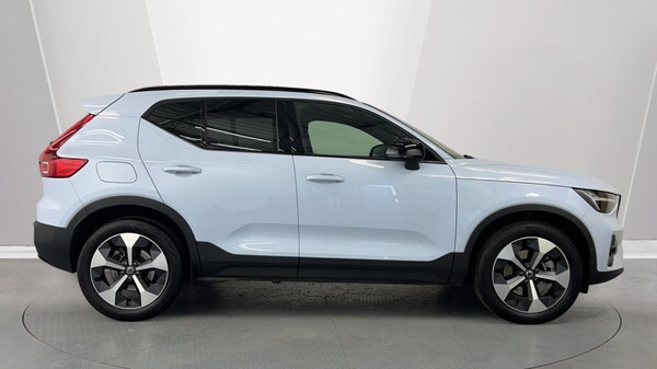Used Volvo XC40 2025 for sale - 75641113: Photo 3