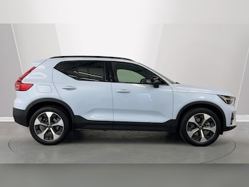 Used Volvo XC40 2025 for sale - 75641113: Photo