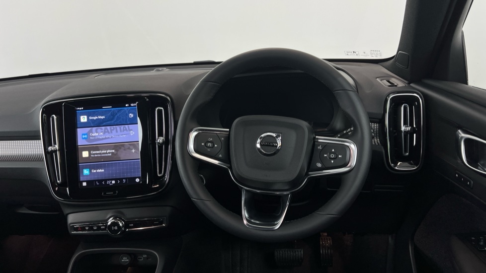 Used Volvo XC40 2025 for sale - 76501249: Photo 10