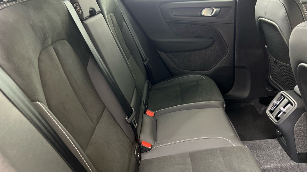 Used Volvo XC40 2025 for sale - 76501249: Photo 31