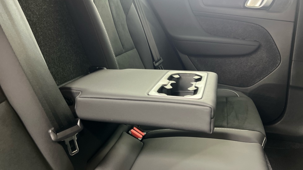 Used Volvo XC40 2025 for sale - 76647806: Photo 32