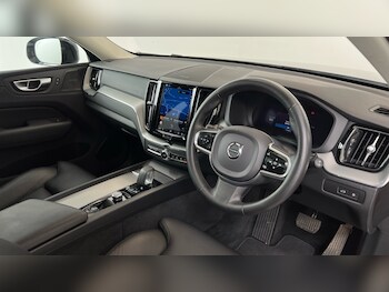 Used Volvo XC60 2023 for sale - 78094670: Photo
