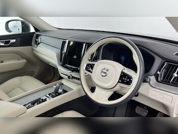 Used Volvo XC60 2025 for sale - 78148857: Photo