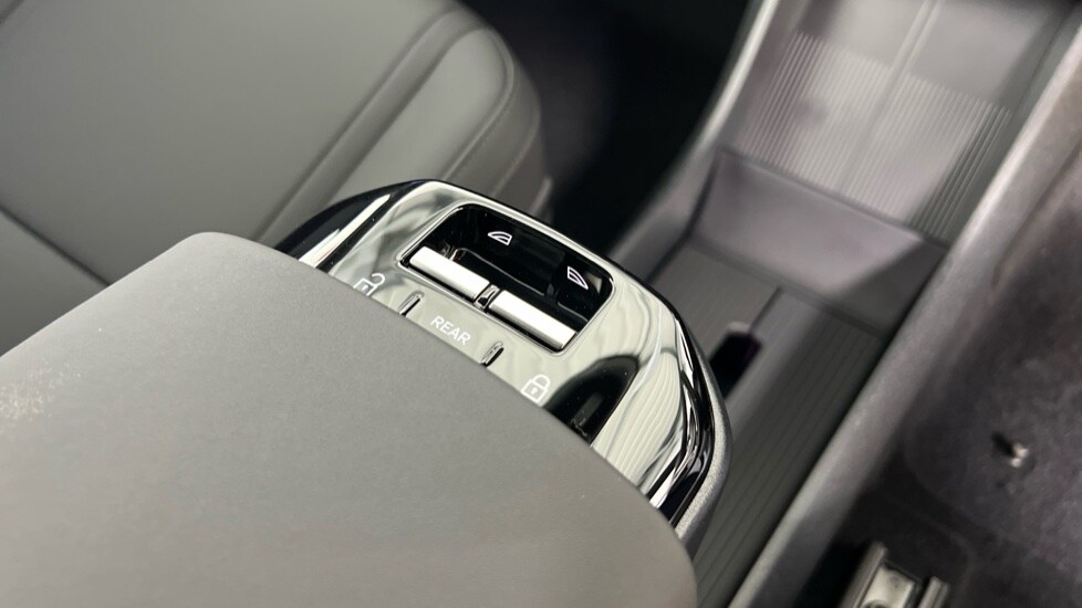 Used Volvo EX30 2025 for sale - 76074451: Photo 24