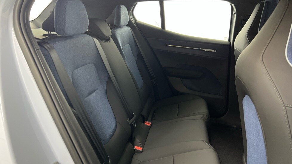 Used Volvo EX30 2025 for sale - 76074451: Photo 6