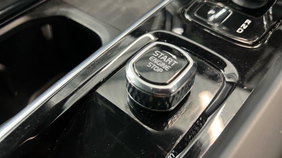 Used Volvo XC60 2022 for sale - 76623544: Photo 25