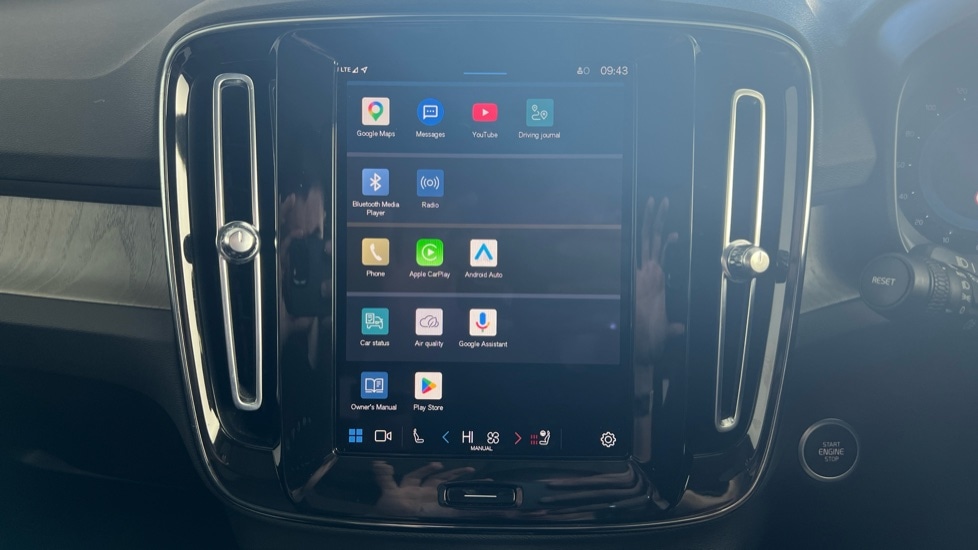 Used Volvo XC40 2023 for sale - 77975497: Photo 12