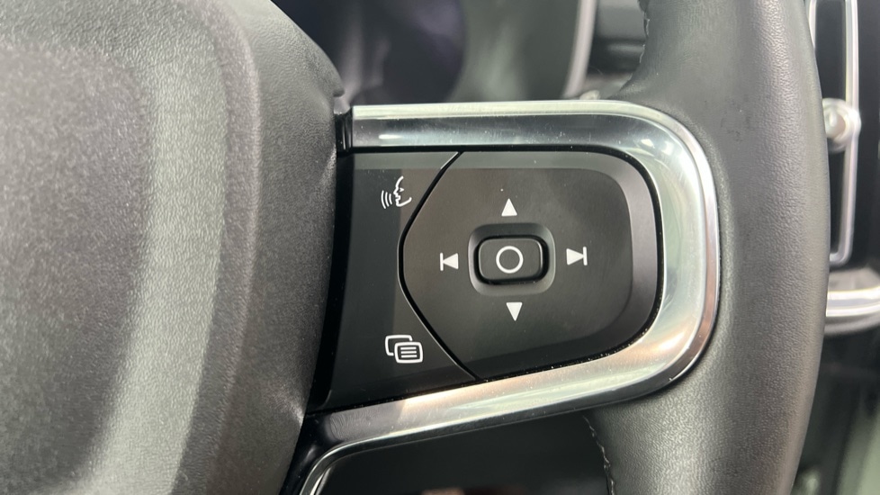 Used Volvo XC40 2023 for sale - 77975497: Photo 21