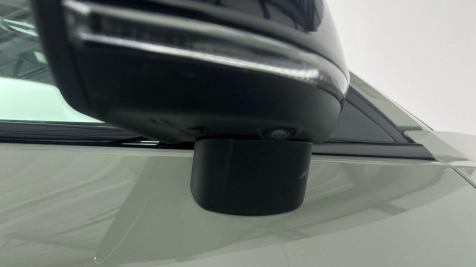 Used Volvo XC40 2023 for sale - 77975497: Photo 39