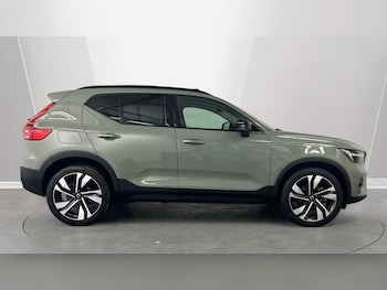 Used Volvo XC40 2023 for sale - 77975497: Photo