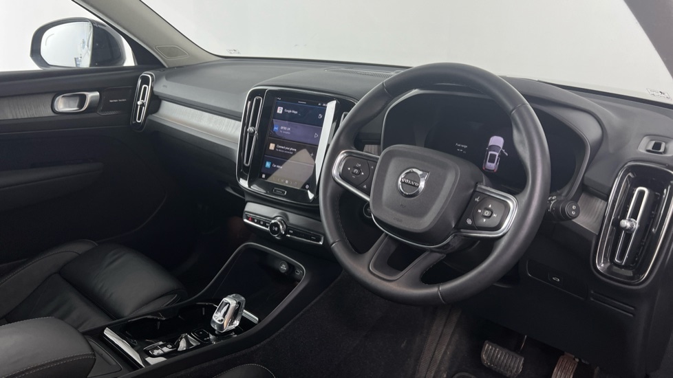 Used Volvo XC40 2023 for sale - 77975497: Photo 4