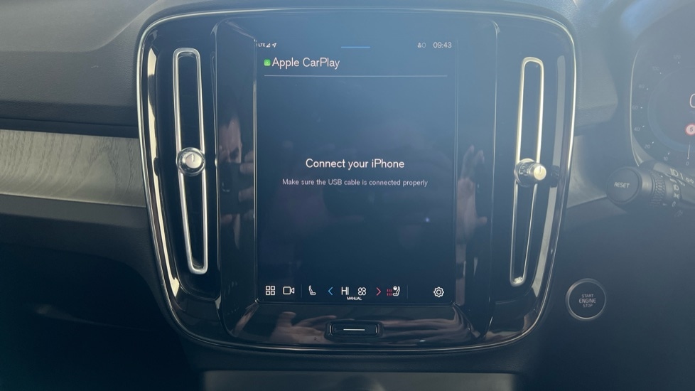 Used Volvo XC40 2023 for sale - 77975497: Photo 57