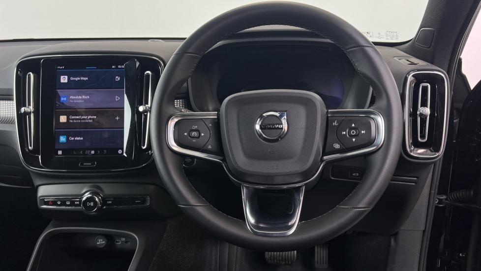 Used Volvo XC40 2025 for sale - 76544532: Photo 10