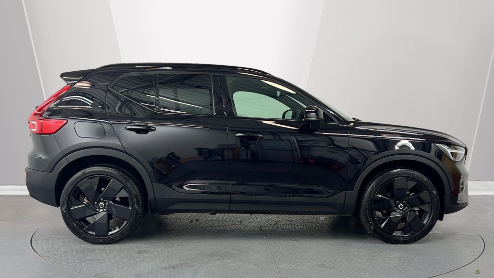 Used Volvo XC40 2025 for sale - 76544532: Photo 3