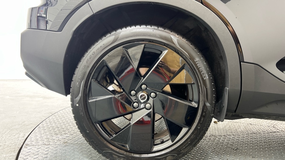 Used Volvo XC40 2025 for sale - 76544532: Photo 9