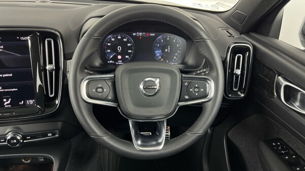 Used Volvo XC40 2022 for sale - 75641193: Photo 10