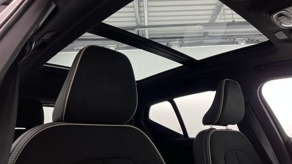 Used Volvo XC40 2022 for sale - 75641193: Photo 30