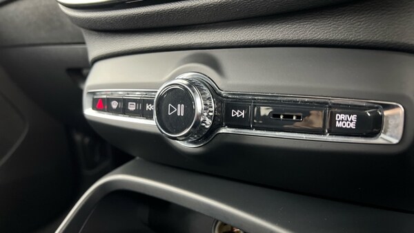 Used Volvo XC40 2022 for sale - 75641193: Photo 48