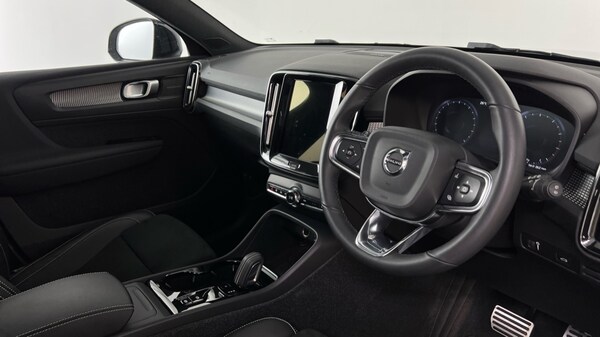 Used Volvo XC40 2022 for sale - 75641193: Photo 4