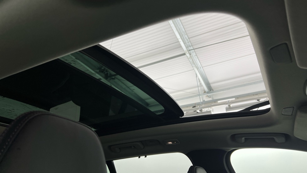 Used Volvo XC90 2024 for sale - 76901392: Photo 15