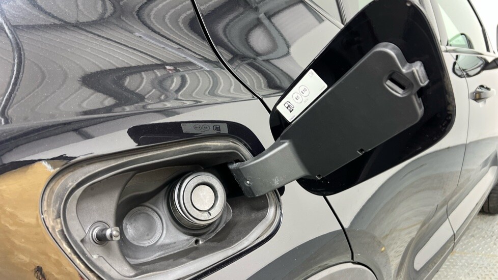 Used Volvo XC40 2021 for sale - 78014445: Photo 16