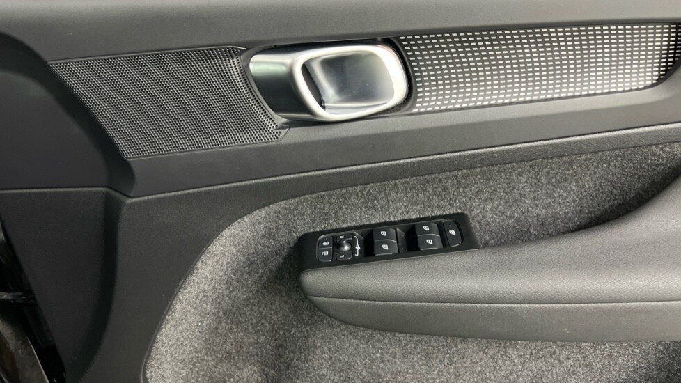 Used Volvo XC40 2021 for sale - 78014445: Photo 29