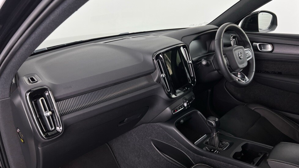 Used Volvo XC40 2021 for sale - 78014445: Photo 46