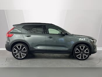 Used Volvo XC40 2025 for sale - 79497460: Photo