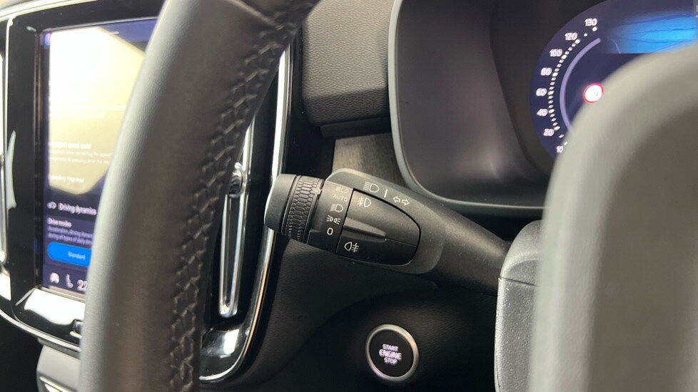 Used Volvo XC40 2025 for sale - 75565356: Photo 18