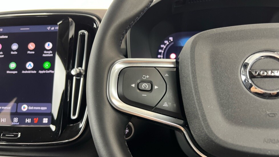 Used Volvo XC40 2025 for sale - 75565356: Photo 19