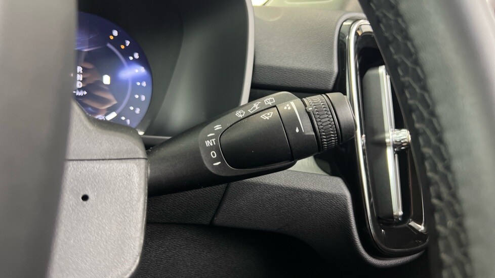 Used Volvo XC40 2025 for sale - 75565356: Photo 21