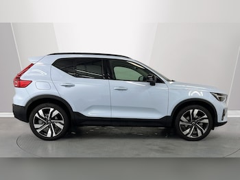 Used Volvo XC40 2025 for sale - 75565356: Photo