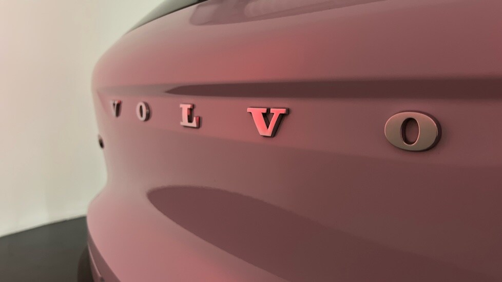 Used Volvo XC40 2025 for sale - 75565356: Photo 42