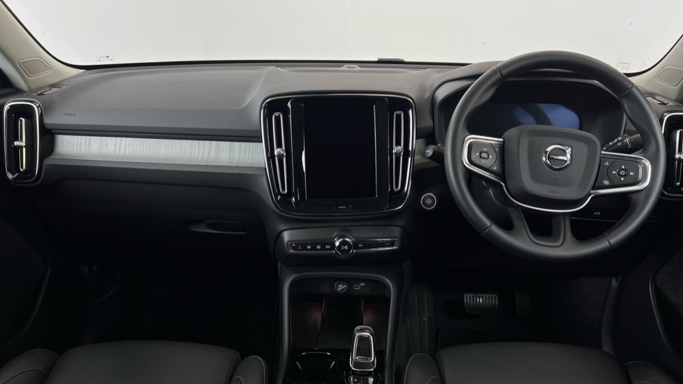 Used Volvo XC40 2025 for sale - 75565356: Photo 5