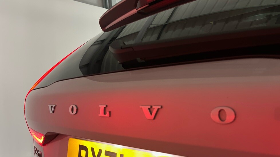 Used Volvo XC60 2021 for sale - 76276112: Photo 37