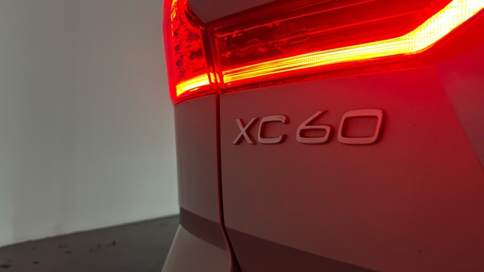 Used Volvo XC60 2021 for sale - 76276112: Photo 38