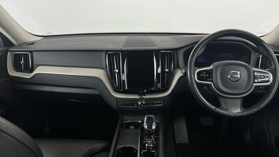 Used Volvo XC60 2021 for sale - 76276112: Photo 5
