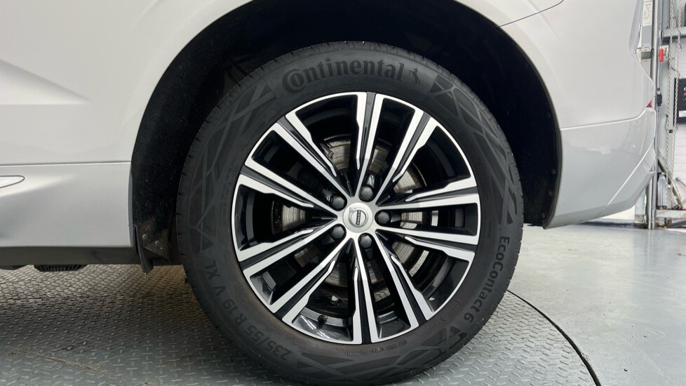 Used Volvo XC60 2021 for sale - 76276112: Photo 9