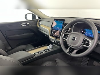 Used Volvo XC60 2025 for sale - 78757329: Photo