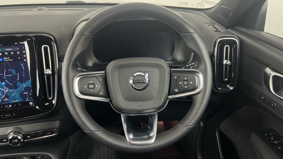 Used Volvo XC40 2024 for sale - 76265466: Photo 10