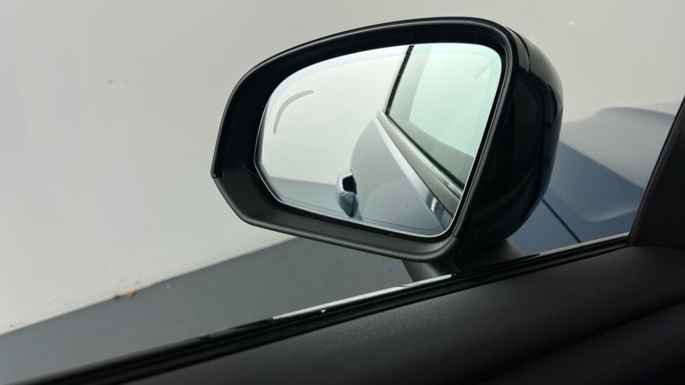 Used Volvo XC40 2024 for sale - 76265466: Photo 29