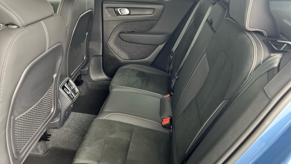 Used Volvo XC40 2024 for sale - 76265466: Photo 30