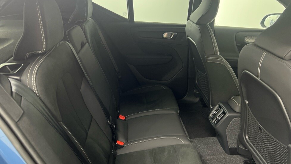 Used Volvo XC40 2024 for sale - 76265466: Photo 6