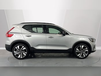 Used Volvo XC40 2025 for sale - 76704429: Photo