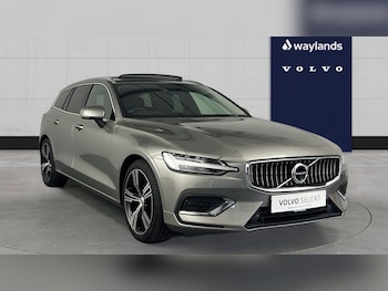 Used Volvo V60 2022 for sale - 79256431: Photo