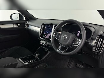 Used Volvo XC40 2025 for sale - 78136987: Photo