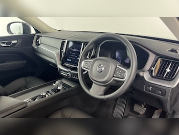 Used Volvo XC60 2022 for sale - 78617910: Photo