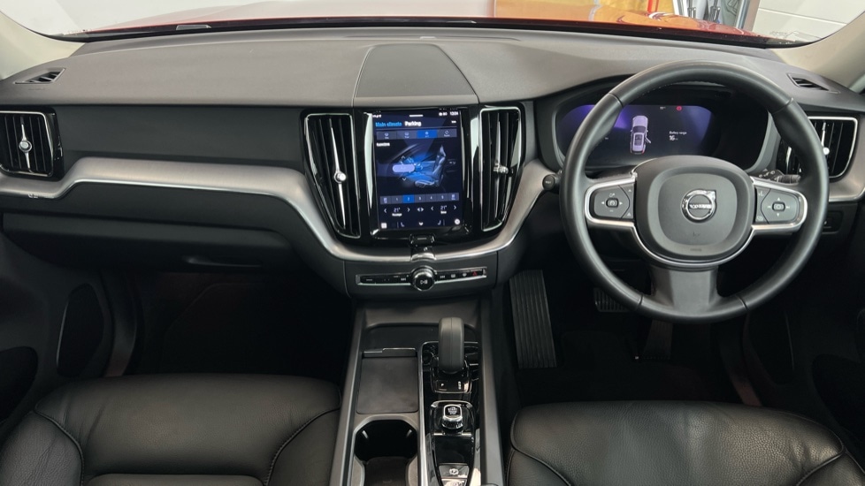 Used Volvo XC60 2022 for sale - 77470838: Photo 5