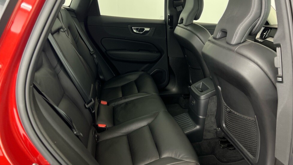 Used Volvo XC60 2022 for sale - 77470838: Photo 6
